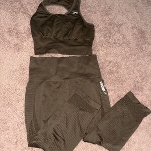 Gymshark Olive Seamless Set Large